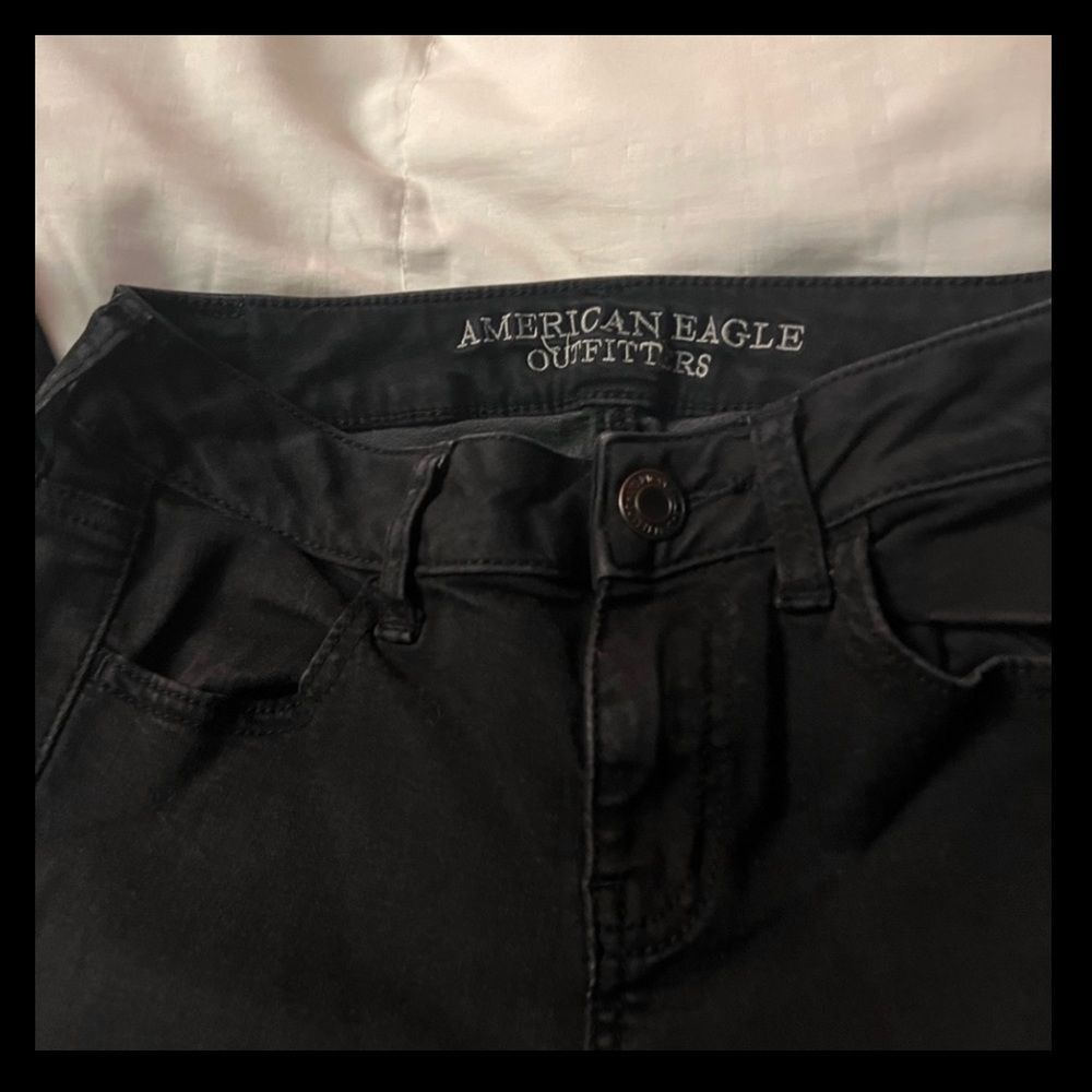 AMERICAN EAGLE SKINNY JEANS